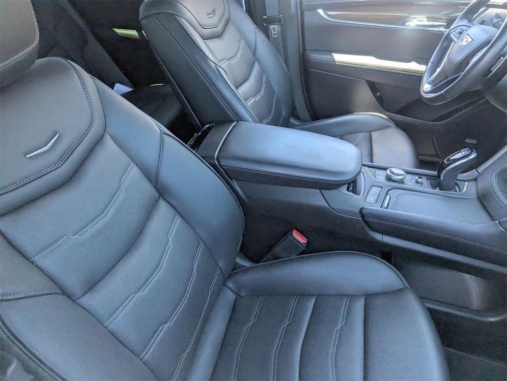 used 2024 Cadillac XT6 car, priced at $48,495