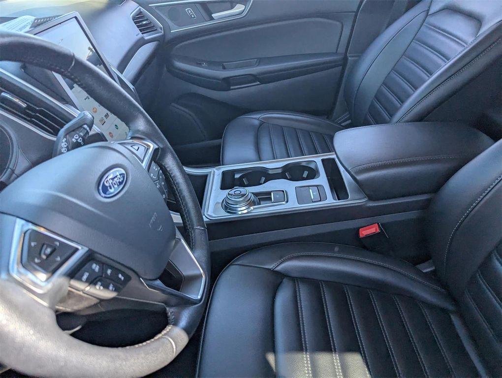 used 2024 Ford Edge car, priced at $22,297