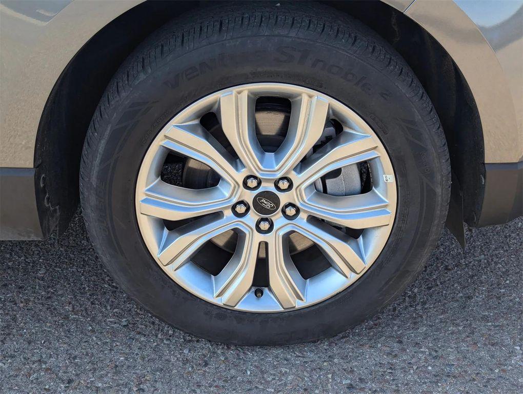 used 2024 Ford Edge car, priced at $26,877