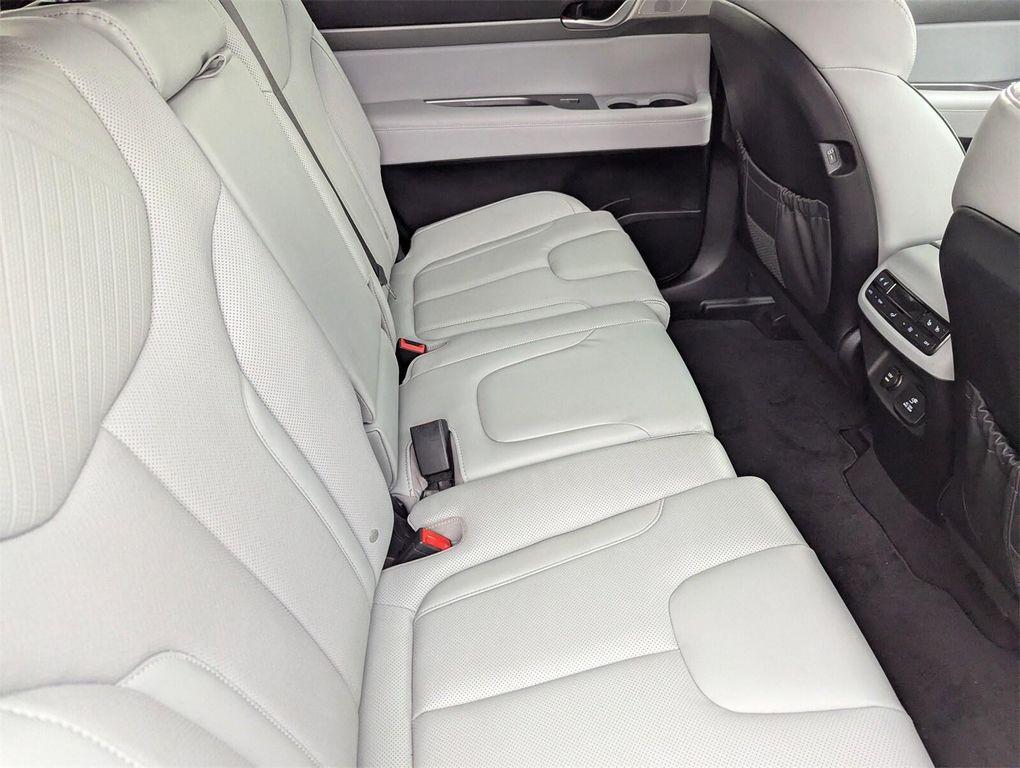 used 2024 Hyundai Palisade car, priced at $33,952