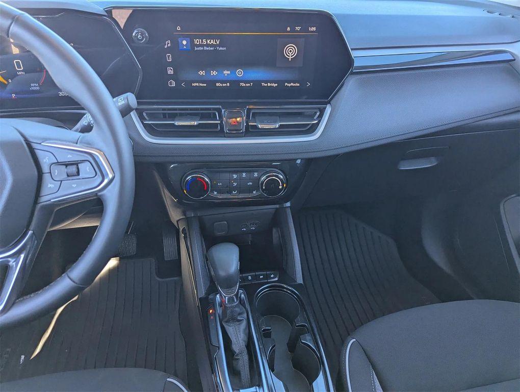 used 2024 Chevrolet TrailBlazer car, priced at $21,572