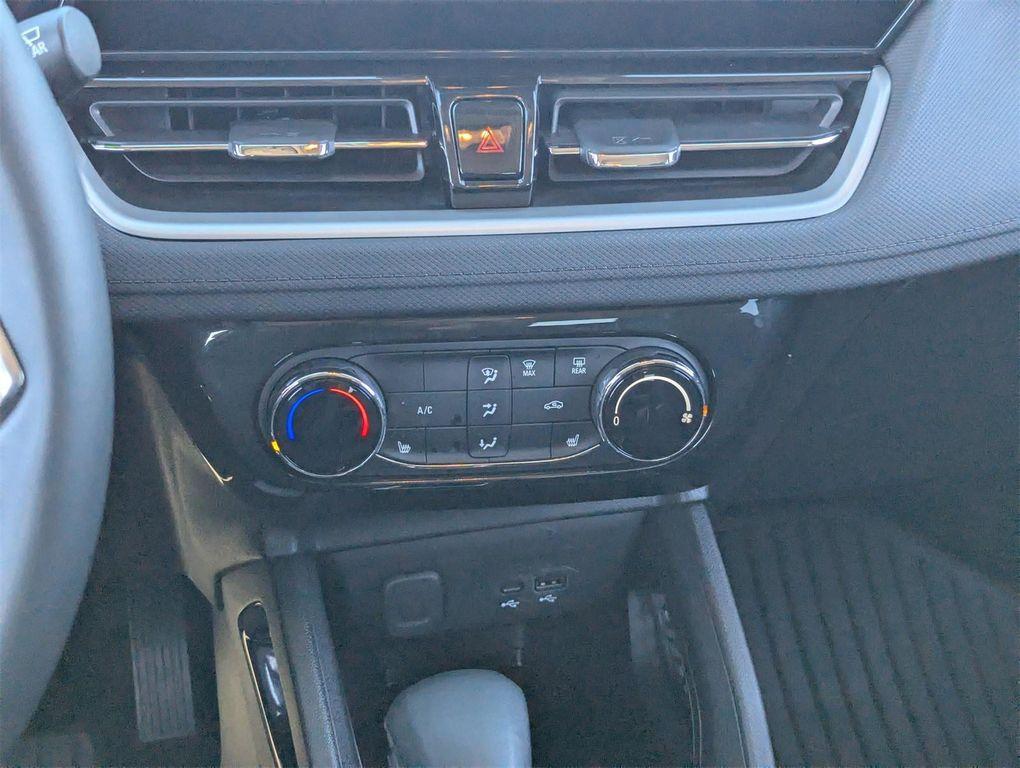 used 2024 Chevrolet TrailBlazer car, priced at $21,572