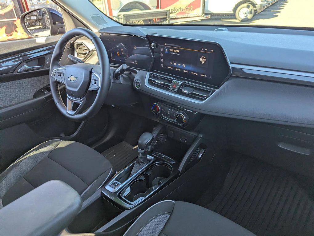 used 2024 Chevrolet TrailBlazer car, priced at $21,572