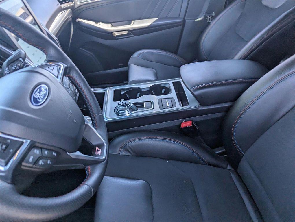 used 2024 Ford Edge car, priced at $38,888