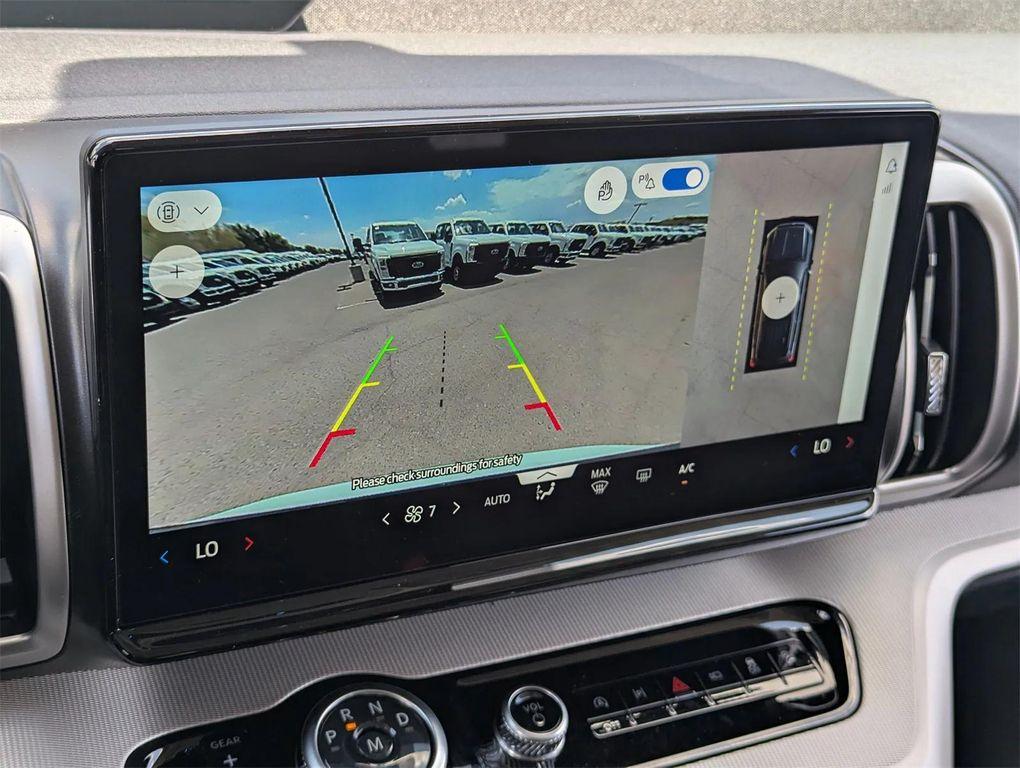 new 2025 Ford Expedition car, priced at $59,020