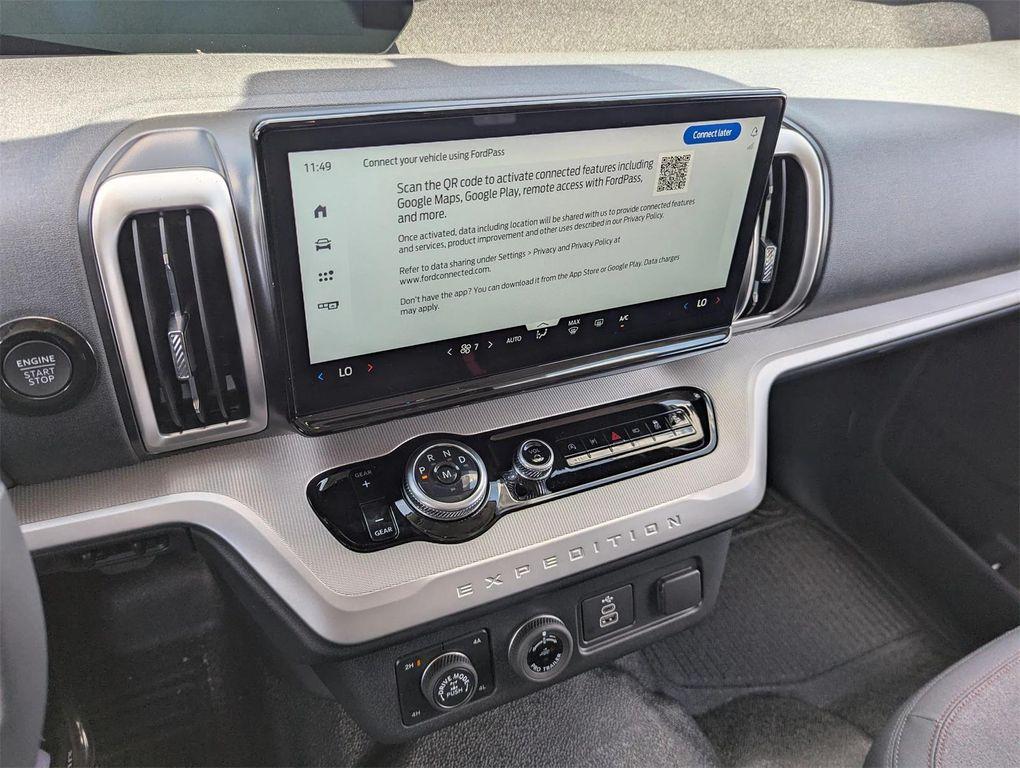 new 2025 Ford Expedition car, priced at $59,020