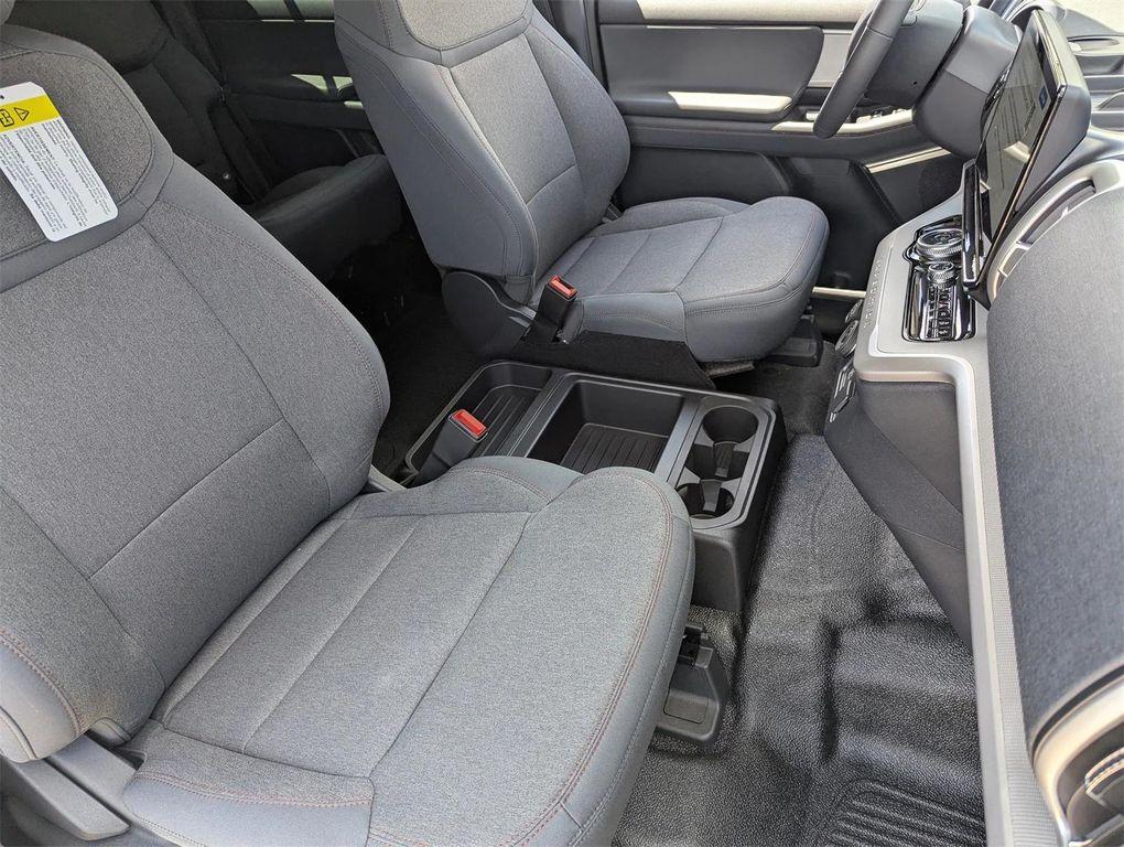 new 2025 Ford Expedition car, priced at $59,020