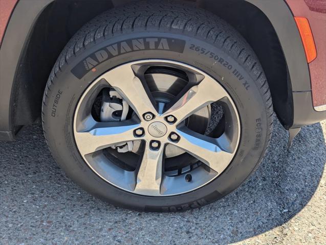 used 2021 Jeep Grand Cherokee L car, priced at $29,381