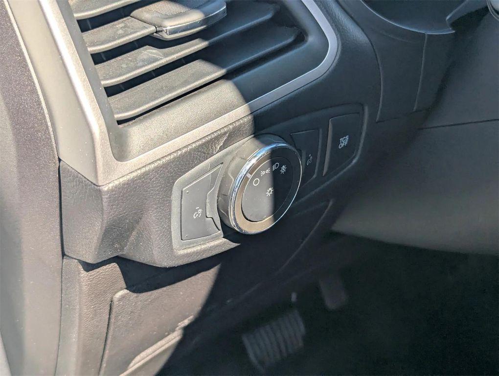 used 2024 Ford Edge car, priced at $23,888
