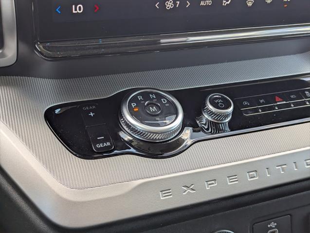new 2025 Ford Expedition car, priced at $59,020
