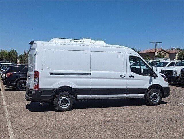 new 2024 Ford Transit-250 car