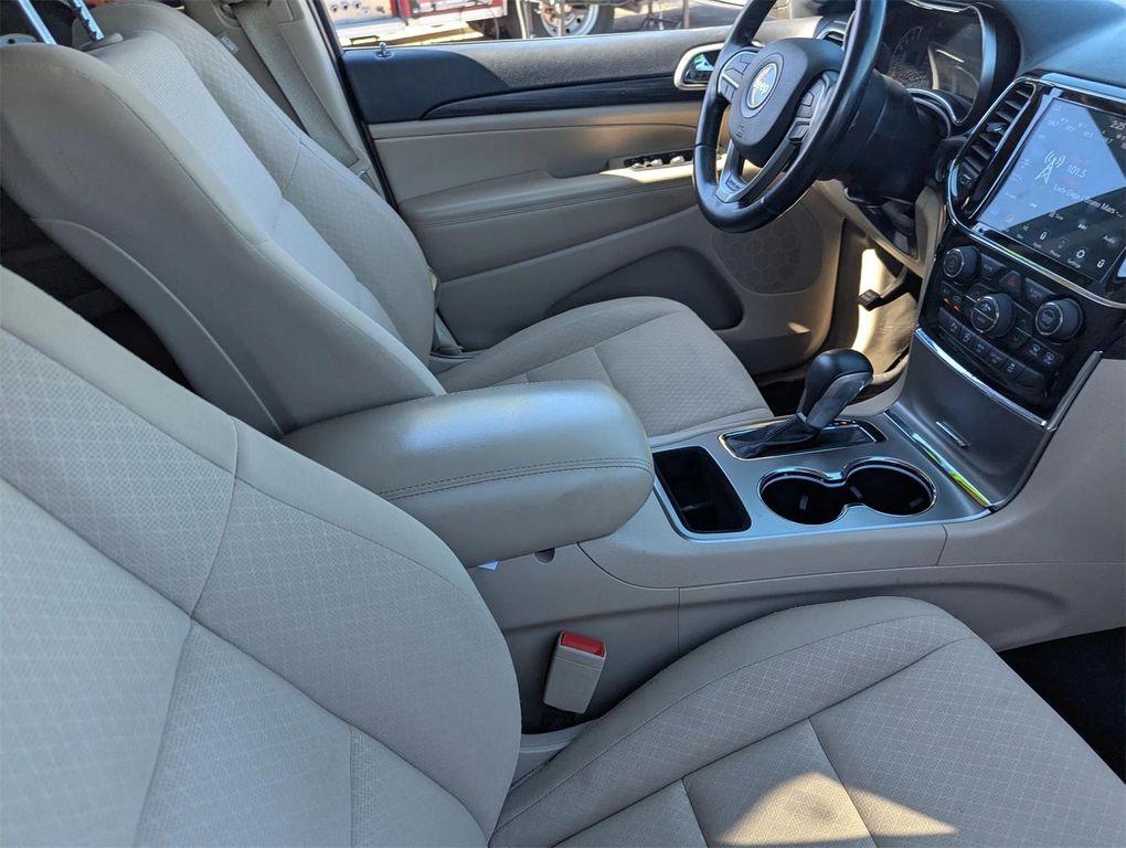 used 2022 Jeep Grand Cherokee car, priced at $23,997