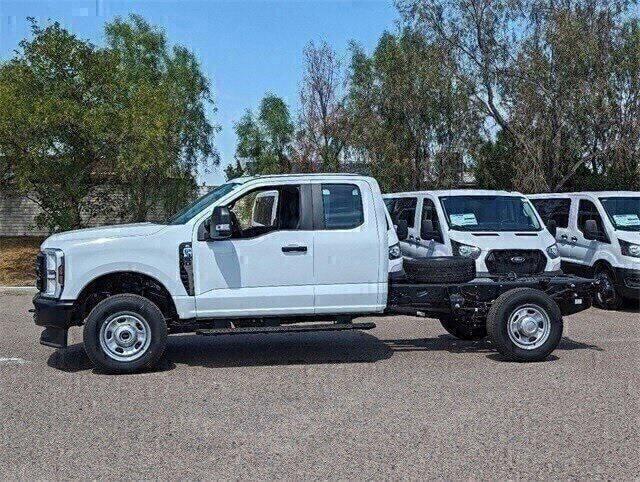 new 2024 Ford F-350 car