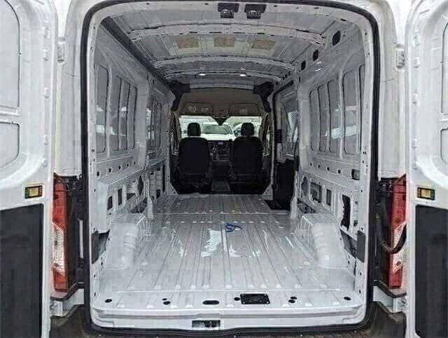 new 2024 Ford Transit-250 car