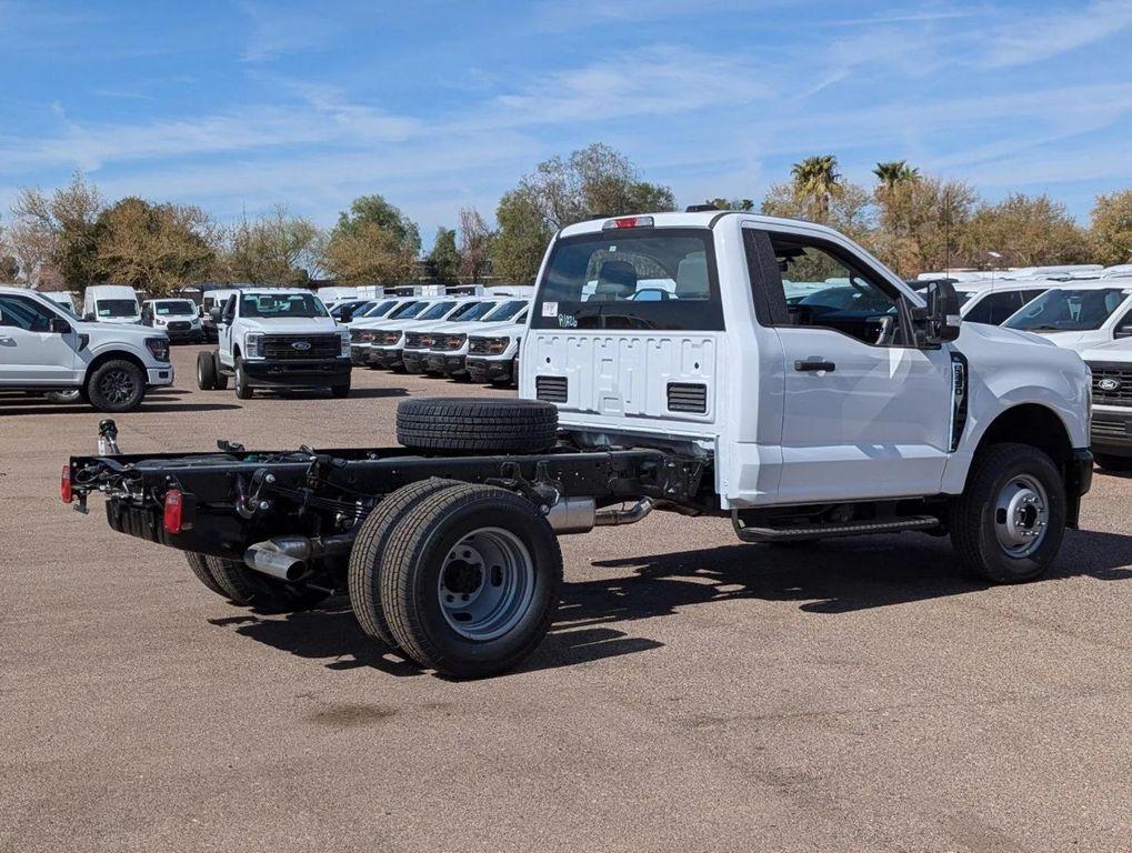 new 2024 Ford F-350 car, priced at $56,590