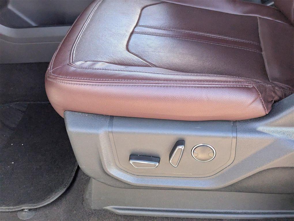 used 2023 Ford Expedition car, priced at $41,989
