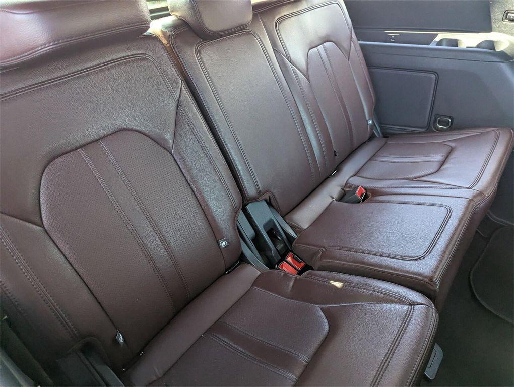 used 2023 Ford Expedition car, priced at $41,989