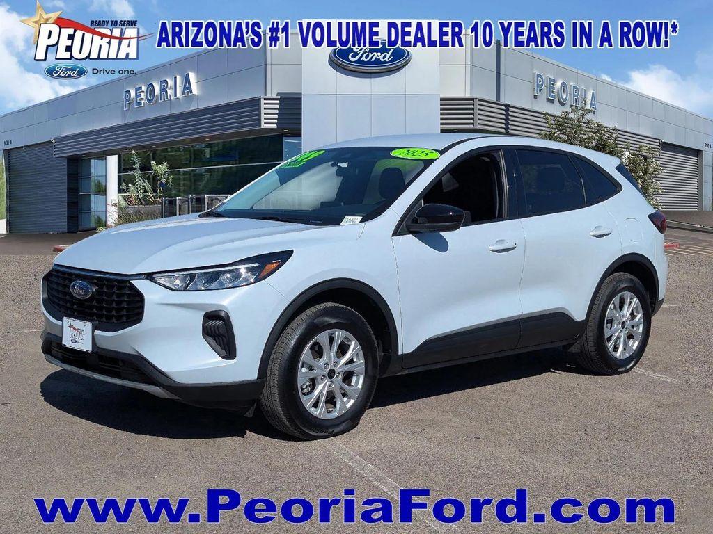 used 2025 Ford Escape car, priced at $25,999