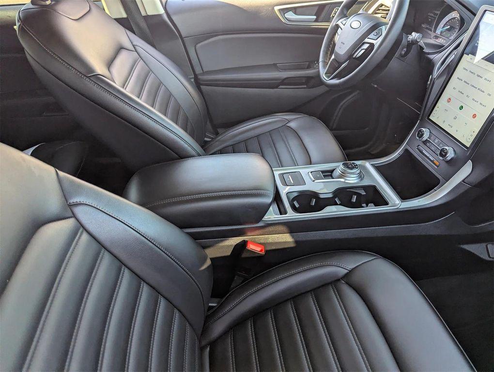used 2024 Ford Edge car, priced at $19,250