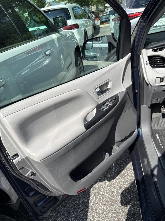 used 2020 Toyota Sienna car, priced at $26,988