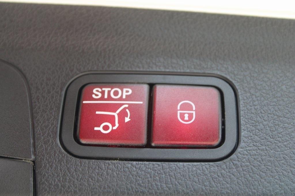 used 2024 Mercedes-Benz GLE 350 car, priced at $66,988