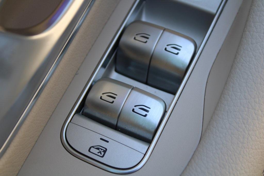 used 2022 Mercedes-Benz GLE 350 car, priced at $49,588