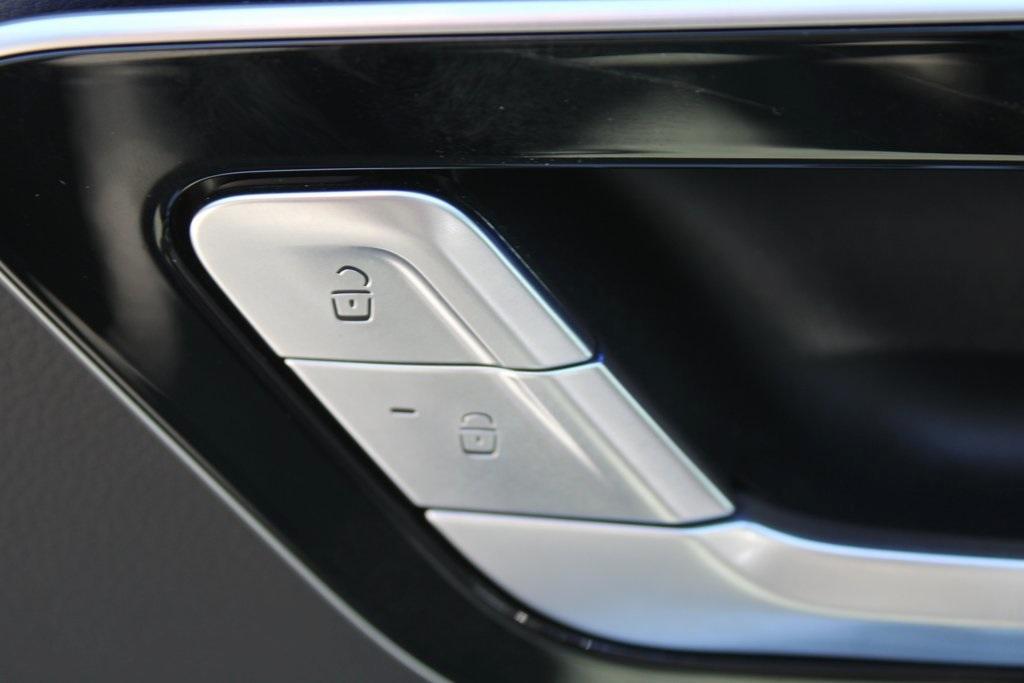 used 2025 Mercedes-Benz E-Class car, priced at $67,944