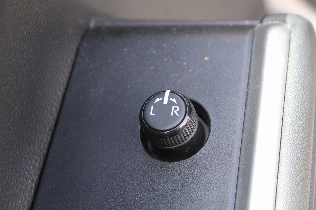 used 2023 Toyota Highlander car, priced at $34,288