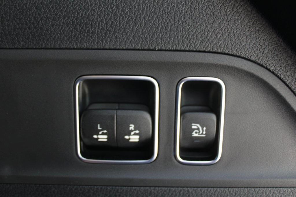 used 2024 Mercedes-Benz AMG GLE 63 car, priced at $123,564