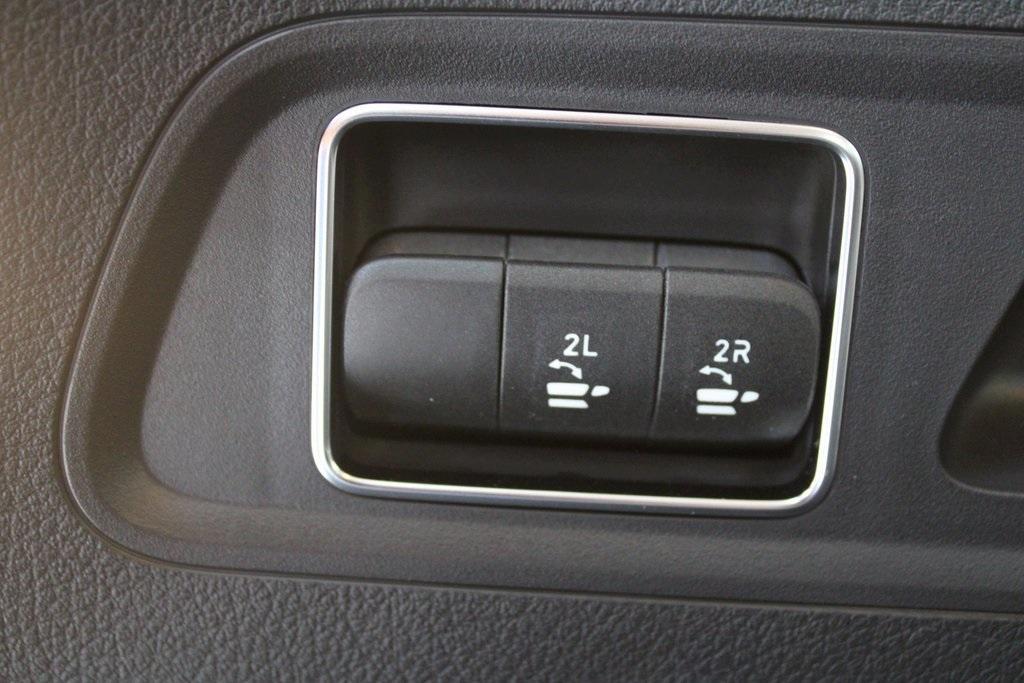 used 2025 Mercedes-Benz GLS 450 car, priced at $88,988