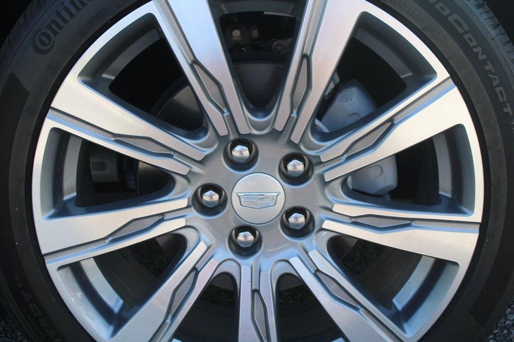 used 2023 Cadillac XT4 car, priced at $29,988