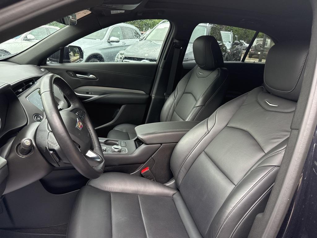 used 2023 Cadillac XT4 car, priced at $30,988