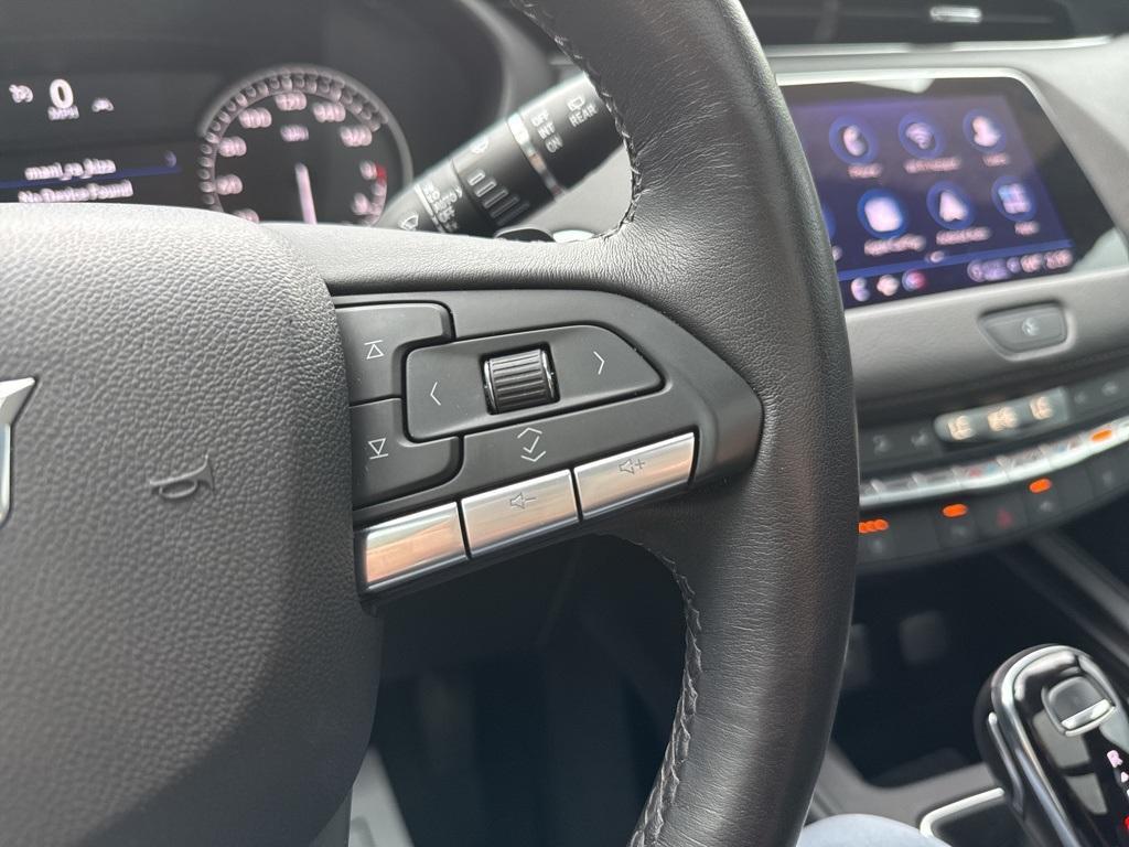 used 2023 Cadillac XT4 car, priced at $30,988