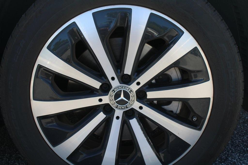 used 2023 Mercedes-Benz GLB 250 car, priced at $40,988