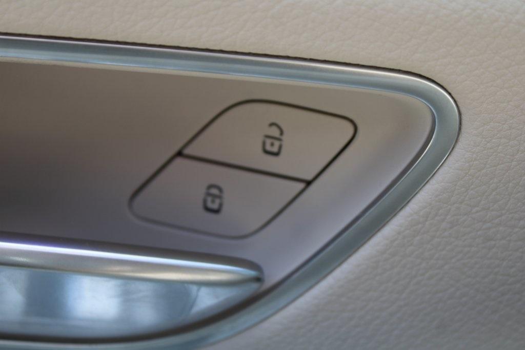 used 2024 Mercedes-Benz GLE 450 Plug-In Hybrid car, priced at $68,988