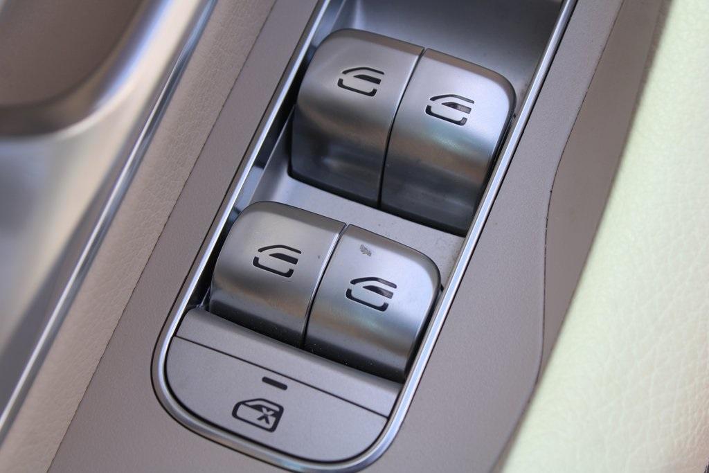 used 2024 Mercedes-Benz GLE 350 car, priced at $64,988
