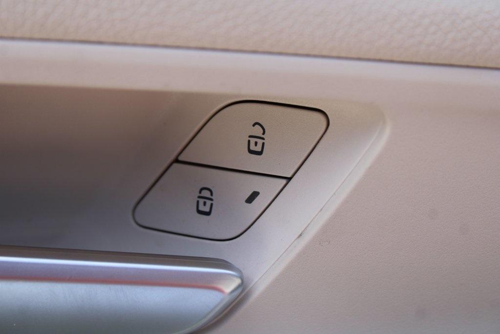 used 2025 Mercedes-Benz GLA 250 car, priced at $47,988
