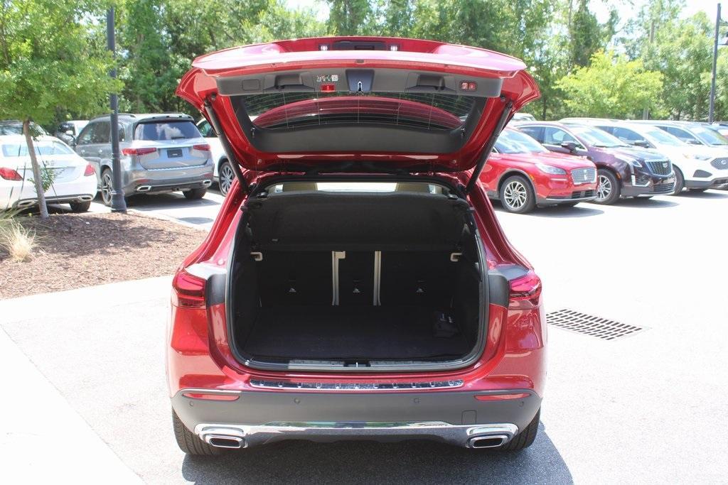 used 2025 Mercedes-Benz GLA 250 car, priced at $48,637
