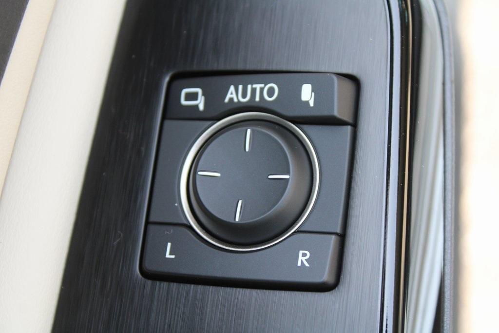 used 2025 Lexus ES 350 car, priced at $54,988