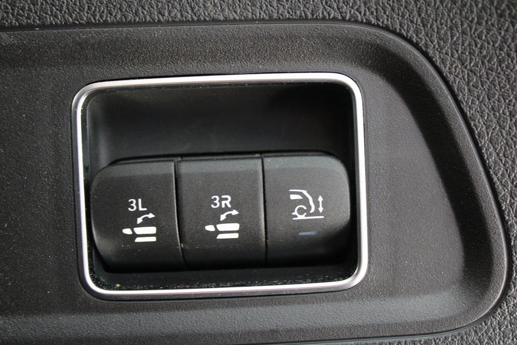 used 2023 Mercedes-Benz GLS 450 car, priced at $68,988