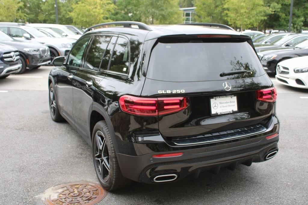 new 2024 Mercedes-Benz GLB 250 car, priced at $51,495