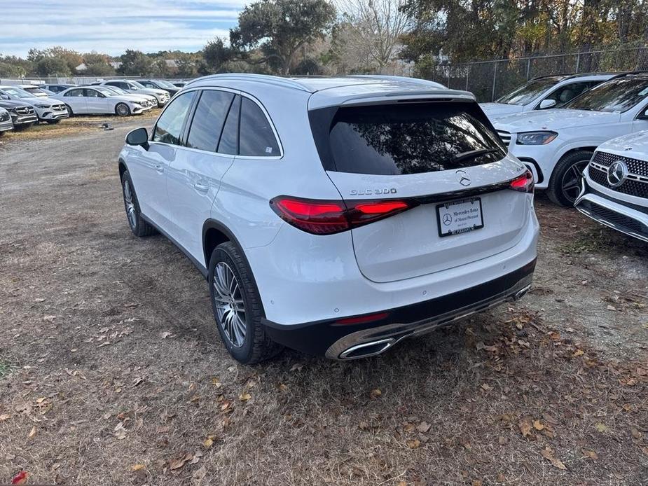 new 2025 Mercedes-Benz GLC 300 car, priced at $60,235