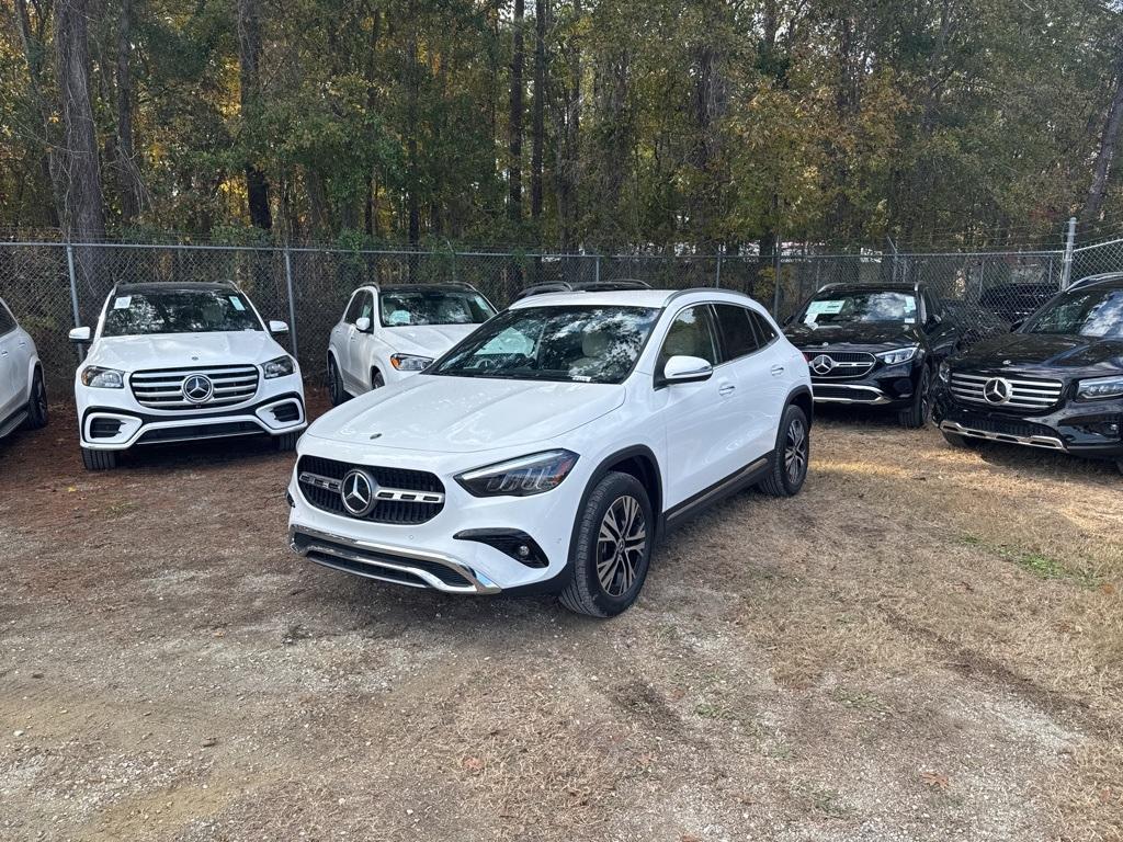 new 2025 Mercedes-Benz GLA 250 car, priced at $46,205