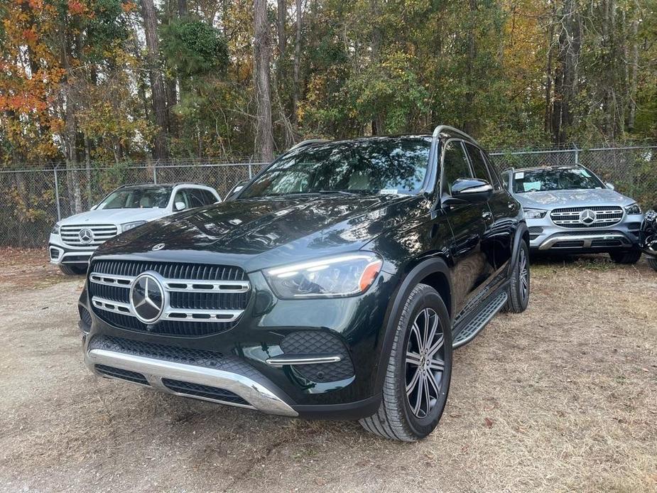 new 2025 Mercedes-Benz GLE 450 car, priced at $80,035