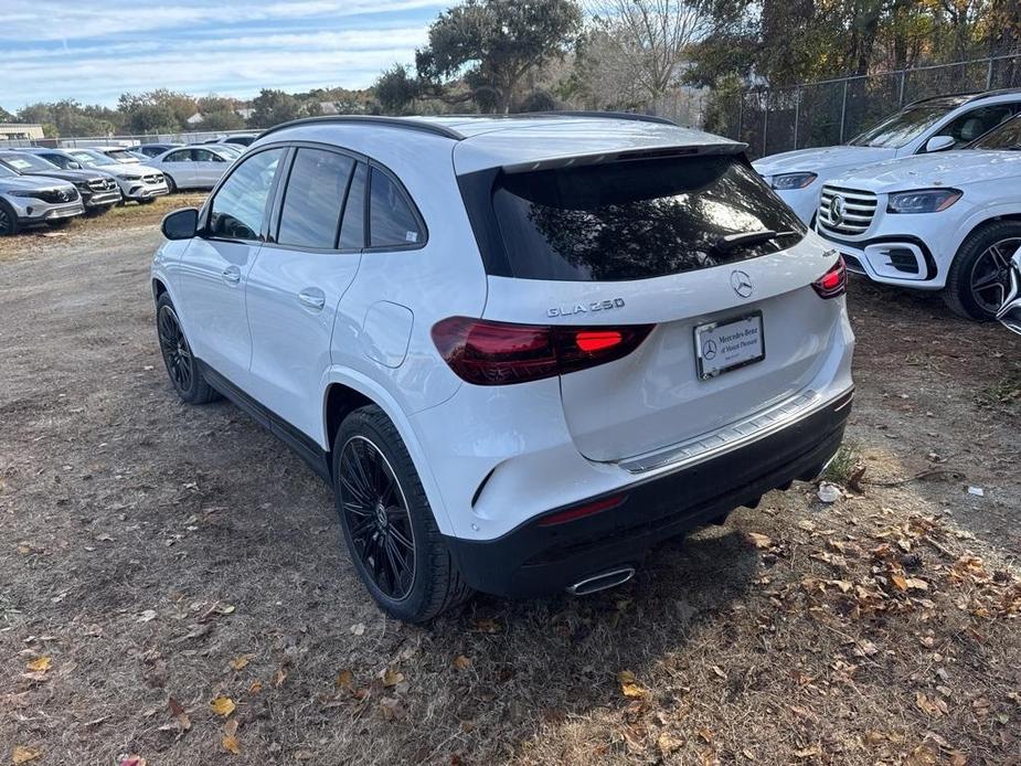 new 2025 Mercedes-Benz GLA 250 car, priced at $53,945