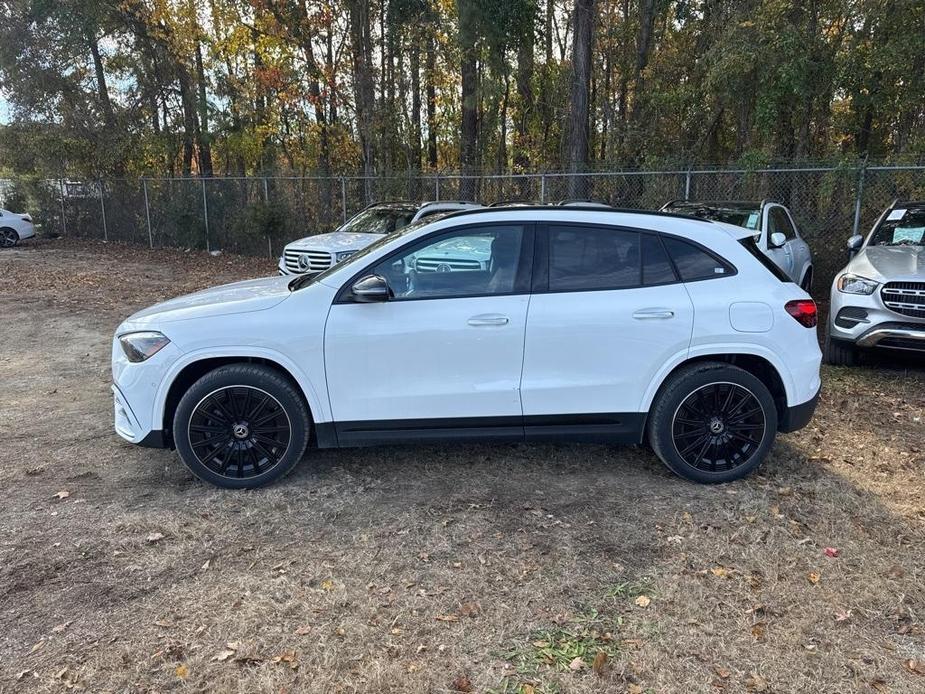 new 2025 Mercedes-Benz GLA 250 car, priced at $53,945