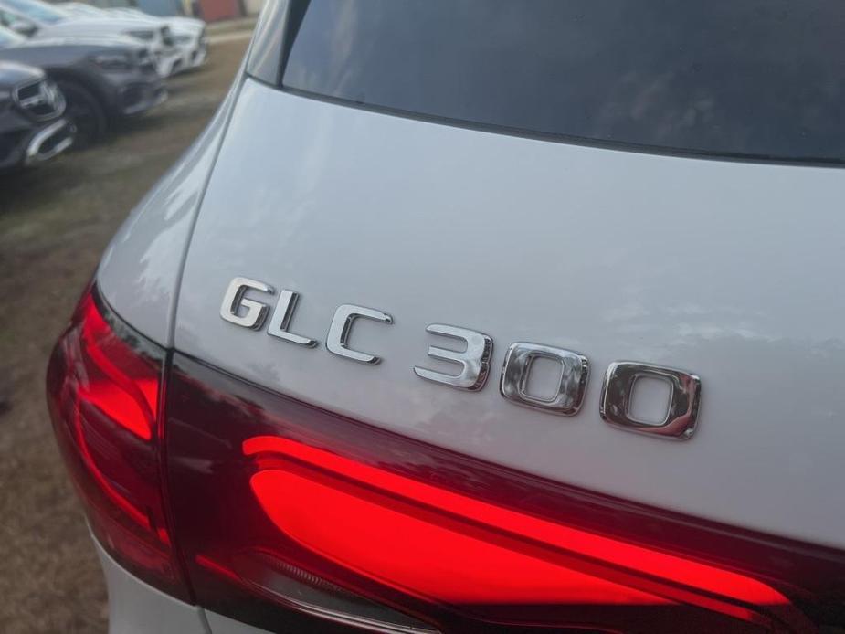 new 2025 Mercedes-Benz GLC 300 car, priced at $55,535