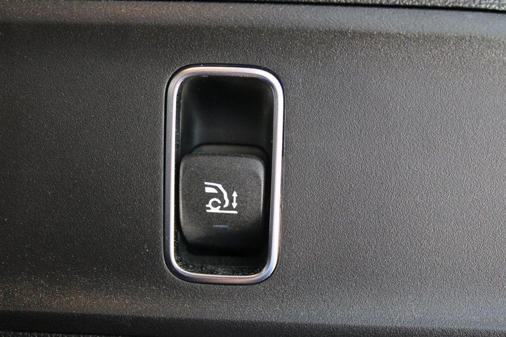 used 2025 Mercedes-Benz GLE 580 car, priced at $94,988