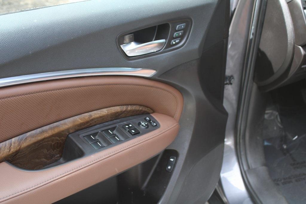 used 2020 Acura MDX car, priced at $27,988