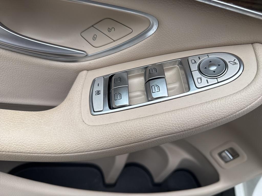 used 2021 Mercedes-Benz GLC 300 car, priced at $33,988